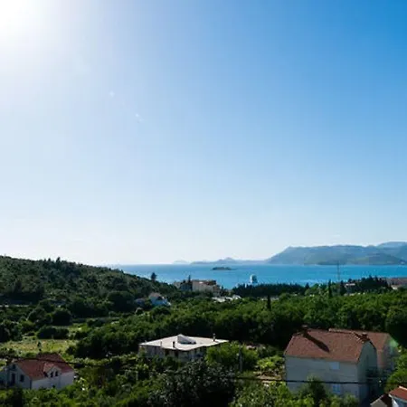 阿尔卡公寓 * 察夫塔特